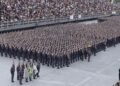 concurso da Polícia Militar de SP com 2 mil vagas — #PraCegoVer: policiais militares durante formatura em frente a viaturas da corporação, representando a abertura de concurso público para ingresso de novos soldados.