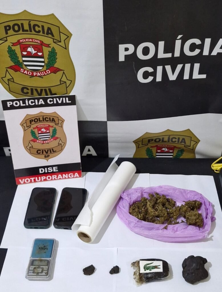 operação Rastreio — #PraCegoVer: Imagem da apreensão de drogas e objetos realizada pela DISE durante ação policial em Votuporanga.