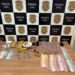 Tráfico de drogas em Piracicaba: #PraCegoVer – Drogas, dinheiro e materiais apreendidos pela Polícia Civil durante operação realizada em dois condomínios.