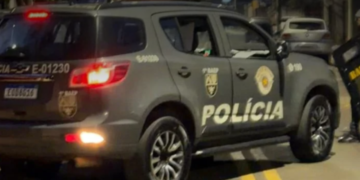Operação Infiltrados prende homem em Campinas por movimentação de dinheiro - #PraCegoVer: agentes durante ação relacionada ao cumprimento de mandados na Operação Infiltrados, realizada em Campinas.