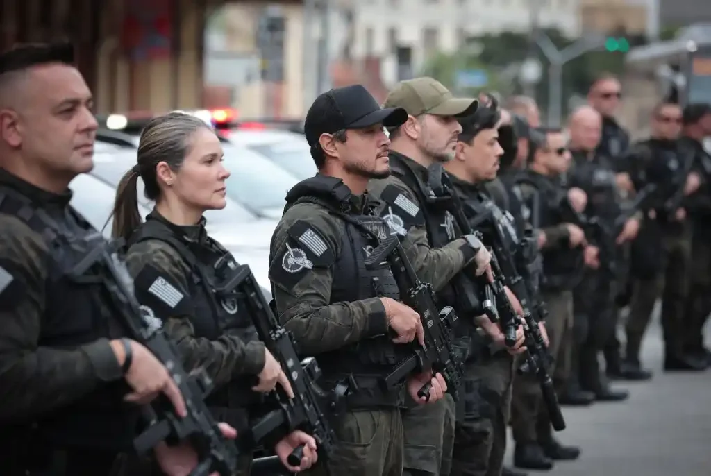 Operação Rastreio prende foragidos em SP com 691 capturados pela Polícia Civil