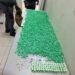 tráfico de drogas em Catanduva #PraCegoVer imagem mostra drogas apreendidas sobre uma superfície, com porções de crack, maconha e cocaína, além de dinheiro fracionado recolhido durante ocorrência policial