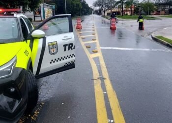 monitoramento de chuvas e do nível do rio Sorocaba #PraCegoVer equipes de limpeza