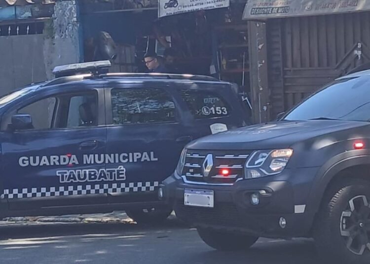 irregularidades em desmontes de veículos em Taubaté #PraCegoVer