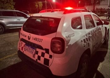 tentativa de furto em condomínio de Jarinu | #PraCegoVer: imagem relacionada à atuação da Polícia Militar na ocorrência que terminou com três homens presos após invasão de uma residência.