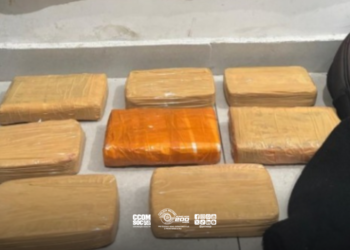 8,65 kg de cocaína em casa bomba. 8,65 kg de cocaína em casa-bomba #PraCegoVer foto da operação