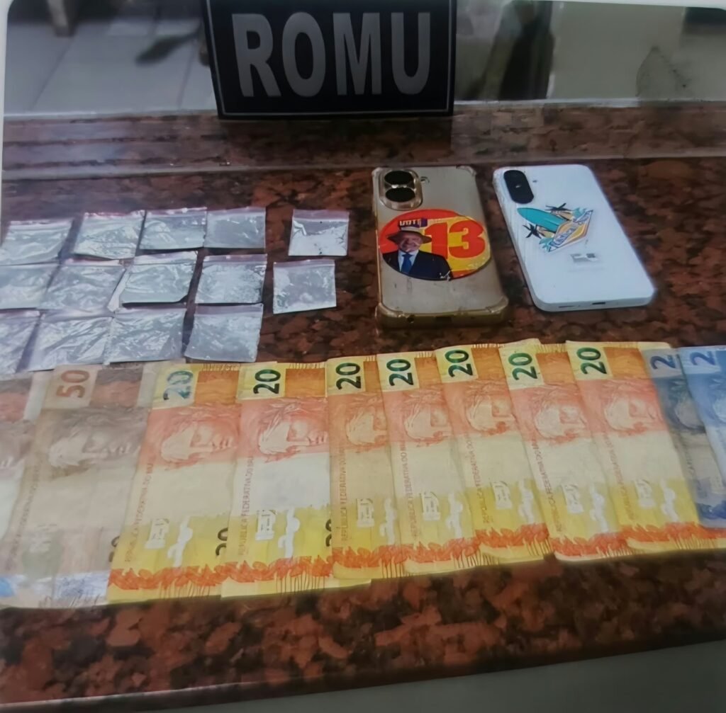 ROMU prende dois homens por tráfico de drogas no bairro Moreto, em Capivari